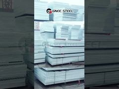 Zobacz, dlaczego warto wybrać kraty pomostowe ze stali nierdzewnej do ciężkich ciągów komunikacyjnych i platform