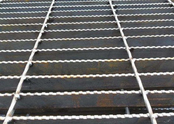 Chiny Krata prętowa ze stali węglowej Q235, ocynkowana stalowa podłoga kratowa ISO9001 dostawca