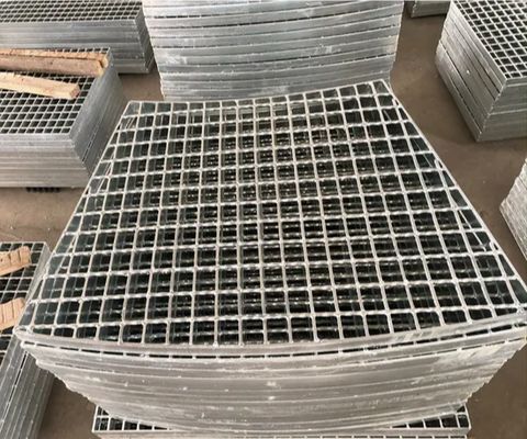 Niestandardowy produkt ze stali nierdzewnej Metalowa kratka ściekowa Pokrywa kratki Pokrywa rowu Odpływ Podłogowy Pokrywa do przemysłowego trwałego rozwiązania podłogowego z kratki