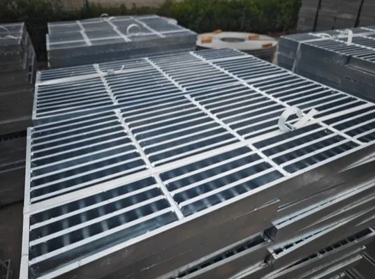 Hot DIP Galwanizowane pasówka Ząbki metalowe pasy metalowe Stal nierdzewna Bar spawania Platformy Stalowe kratki