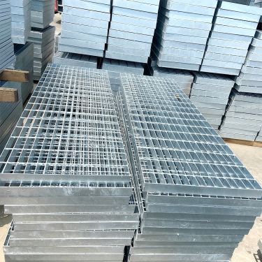 Włóczone stalowe kratki metalowe żółte drenaż żółte stalowe kratki HDG żółte stalowe kratki podłogowe