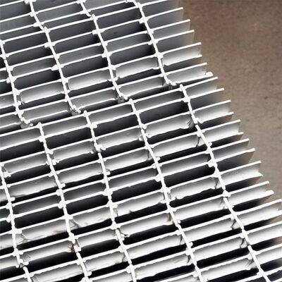 Łatwa instalacja Głównie galwanizowane kratki stalowe do platform i chodników