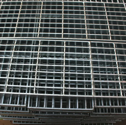 Hot Dipped Galvanized Heavy Duty Steel Grating Customized Metal Grid for Industrial Use