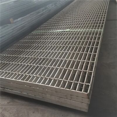Serrated Surface Hot-Dip Galvanized Steel Grating for High Load-Bearing Industrial Walkways