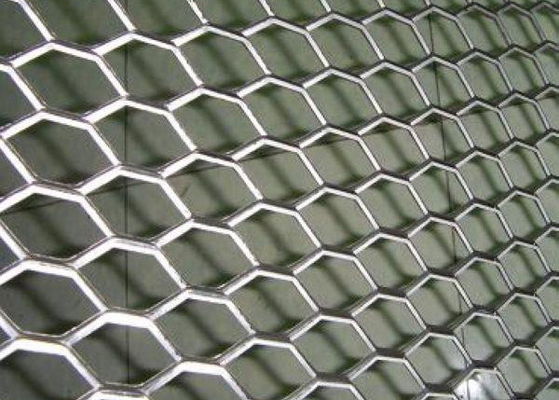Rozwinięta siatka metalowa siatki rdzeniowej Gruboziarnista grubość 4mm
