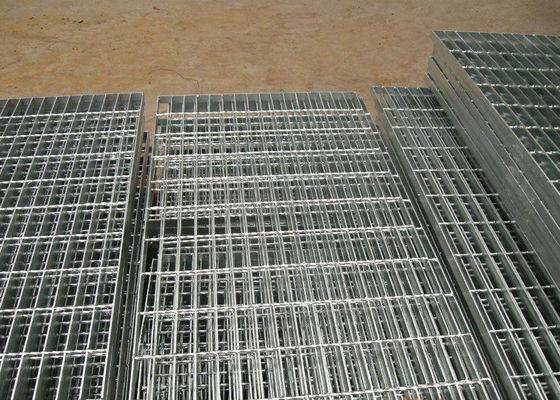 Kratka pomostowa ze stali nierdzewnej Rozstaw 30 mm x 100 mm, ocynkowana kratka stalowa